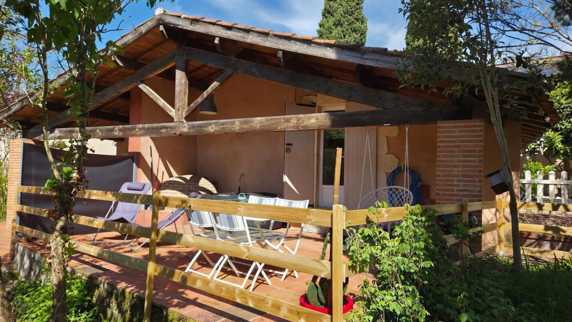 Gite Pour 2 En Pleine Nature Avec Jaccuzzi غايلاك