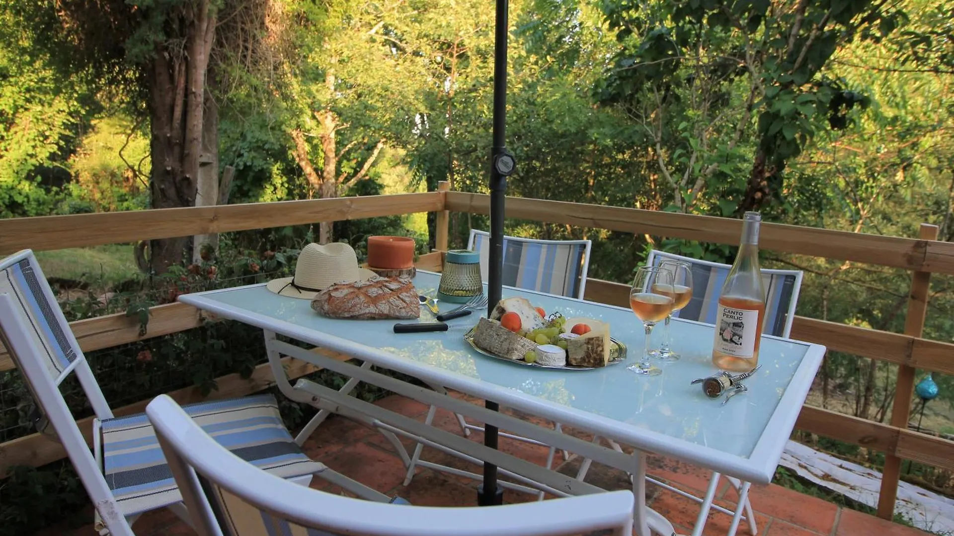 Gite Pour 2 En Pleine Nature Avec Jaccuzzi غايلاك بيت للعطل